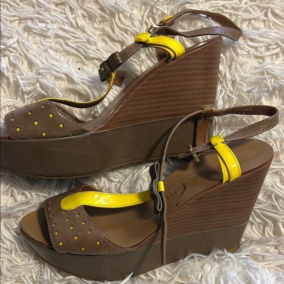 Brown and Yellow Wedge Sandals Juicy Couture - Picture 1 of 4
